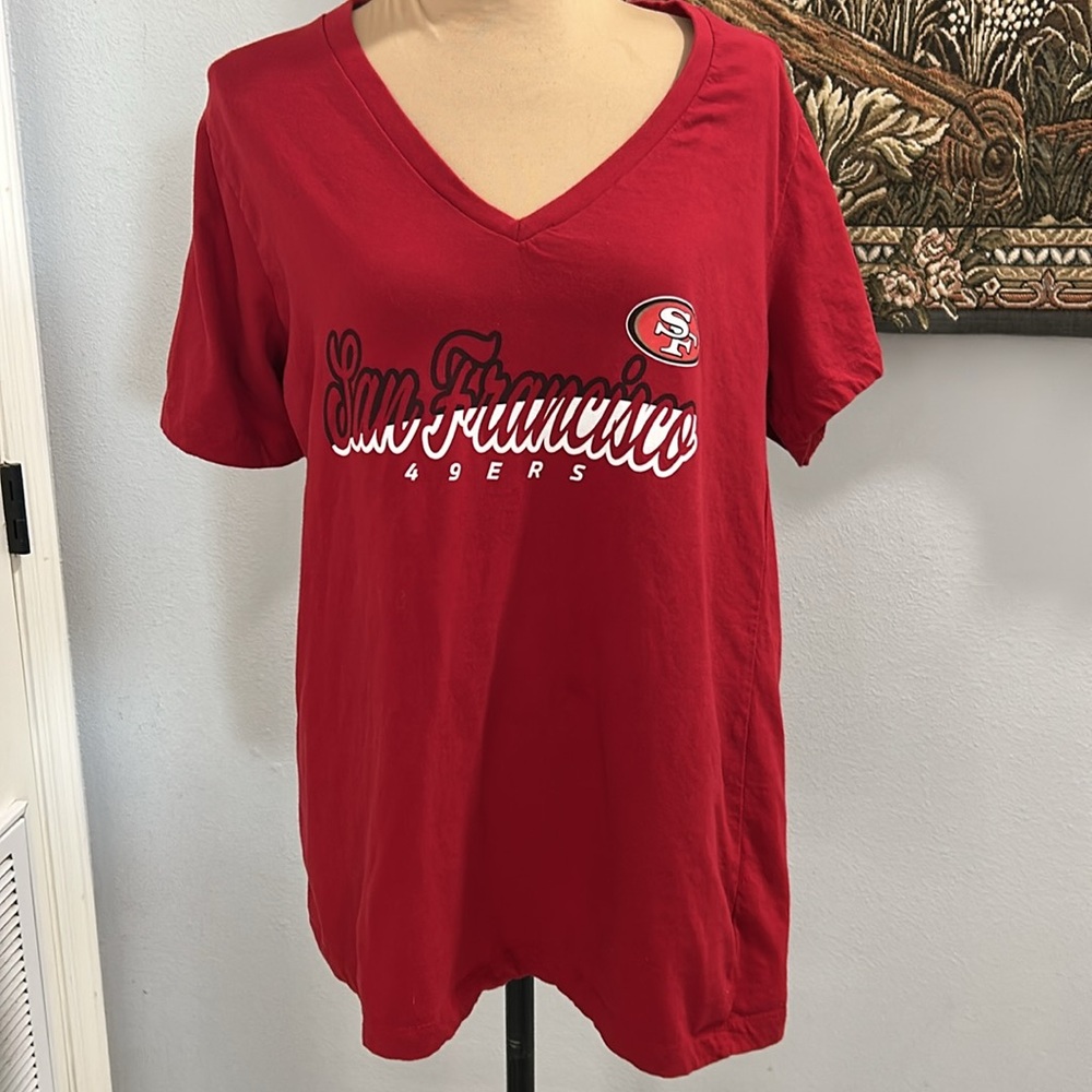 NFL Team Apparel San Francisco 49rs V-Neck Short Sleeve Tee. Size 1X